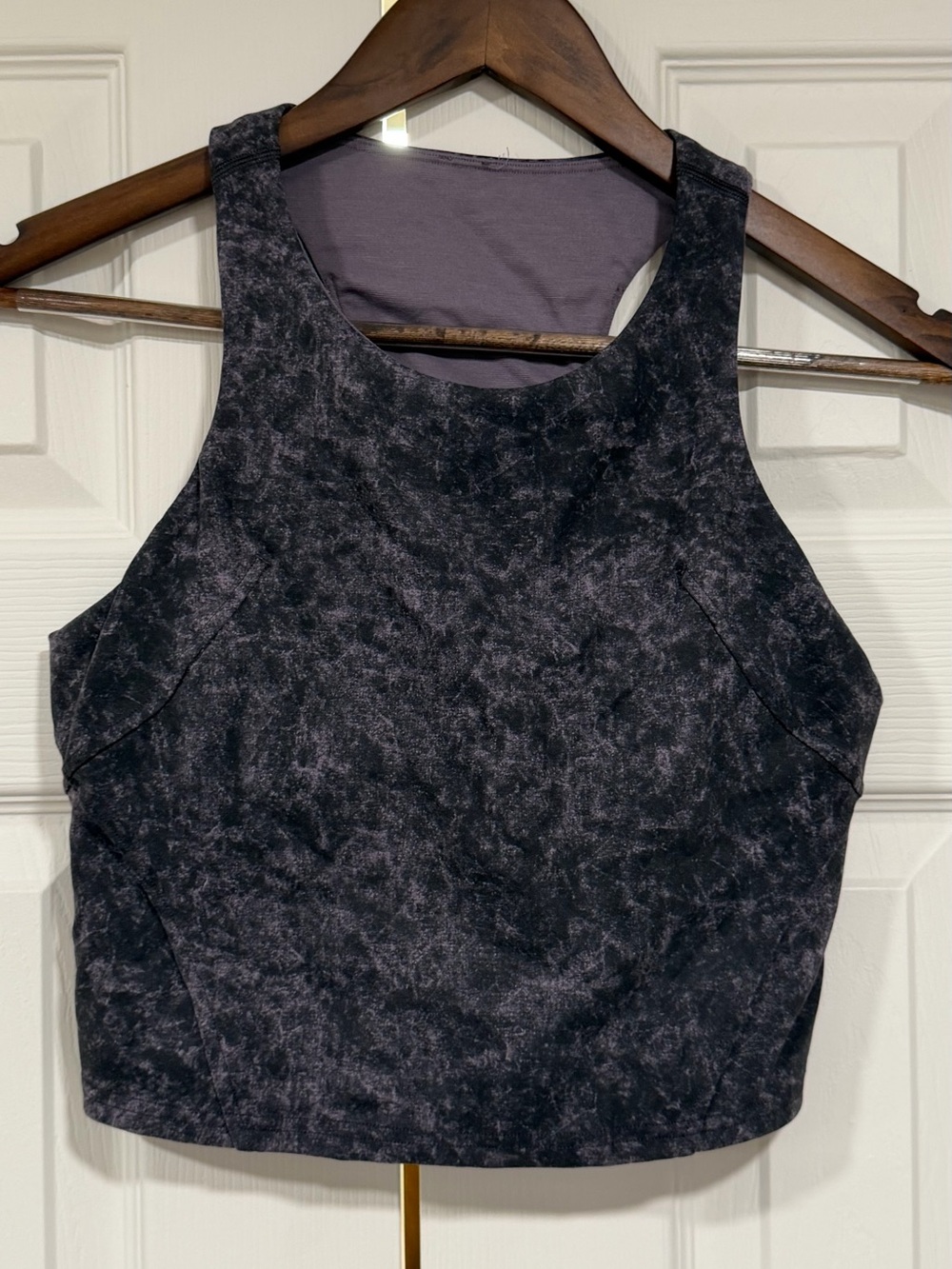 Women’s Black Marble-Print Racerback Crop Top
